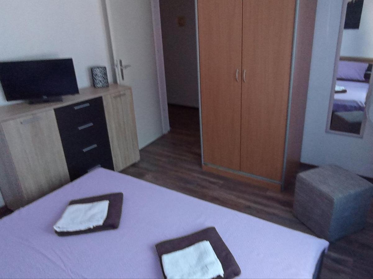 App Zeljka, 200M Beach Novi Vinodolski Bagian luar foto